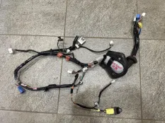 Проводка двери передней левой Toyota Land Cruiser