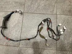 Проводка двери передняя правая Toyota Camry