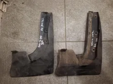 Брызговик задний Toyota Rav4 CA40