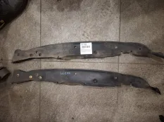 Пыльник крыла Toyota Land Cruiser J200