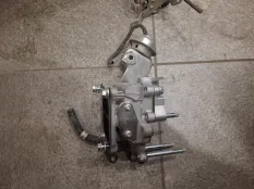 Клапан EGR системы циркуляции ог Toyota Land