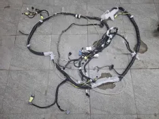 Проводка салона Toyota Land Cruiser Prado 150