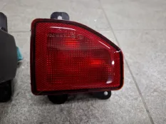 Задний противотуманный фонарь Jeep Wrangler 2024