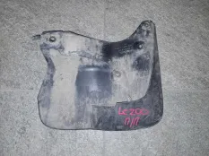 Брызговик передний Toyota Land Cruiser J200