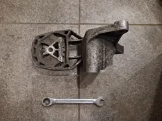 Опора двигателя Ford Focus 2