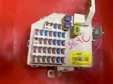 Монтажный блок предохранителей Hyundai Equus