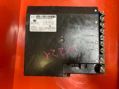 Монтажный блок предохранителей Mercedes-Benz