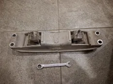 Кронштейн Hyundai Equus