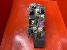 Монтажный блок предохранителей Mercedes-Benz GL