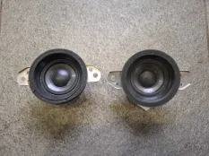 Динамик в торпедо Toyota Land Cruiser Prado 150