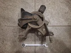 Опора двигателя Toyota Rav4 ACA30