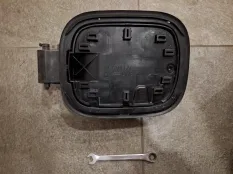 Лючок топливного бака Cadillac Escalade