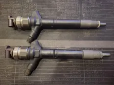 Топливная форсунка Toyota Land Cruiser J200