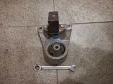 Опора заднего редуктора Toyota Rav4 CA40