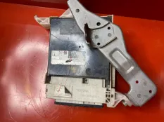 Монтажный блок предохранителей Toyota Camry V50