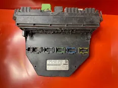 Монтажный блок предохранителей Mercedes-Benz CLS