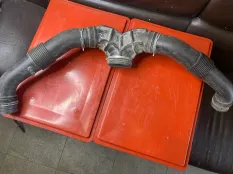 Патрубок воздушного фильтра Volkswagen Touareg