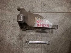 Кронштейн Chevrolet Cruze