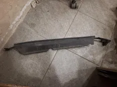 Накладка крыла подкапотная Toyota Land Cruiser