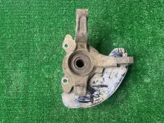 Кулак передний правый Fiat Albea