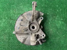 Кулак передний левый Honda Civic