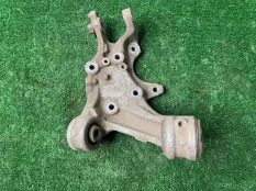 Кулак задний правый Honda Civic