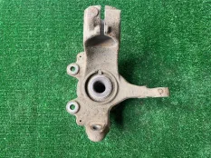 Кулак передний правый Ford Focus