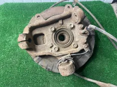 Кулак задний правый Nissan Patrol