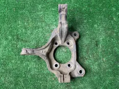 Кулак передний левый Mazda CX-5