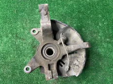 Кулак передний правый Mazda CX-7