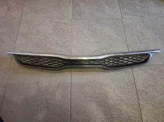 Решетка радиатора kia Rio 4