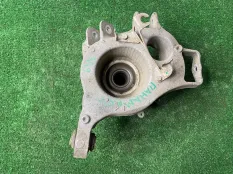 Кулак задний левый Porsche Panamera