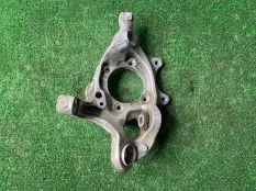 Кулак задний правый Mercedes-Benz GLK