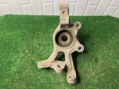 Кулак передний правый Mercedes-Benz CLS AMG