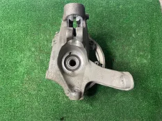 Кулак задний правый Porsche Cayman 982