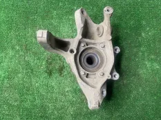 Кулак задний левый Mercedes-Benz S-Class