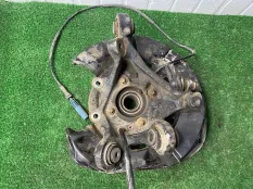 Кулак задний правый Bmw X1