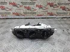 Блок управления климат-контролем Ford Focus 2009 1719798 CB4 HXDA; HXDB; SIDA