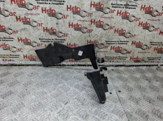 Крепление аккумулятора Ford Focus 2009 1313910 CB4 HXDA; HXDB; SIDA