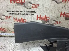 Уголок двери Ford Focus 2009 1376076 CB4 HXDA; HXDB; SIDA, передний правый