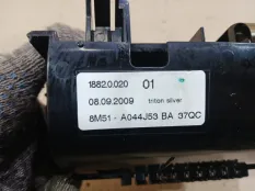 Бардачок Ford Focus 2009 1539794 CB4 SHDC; HWDA; HWDB; SHDA; SHDB