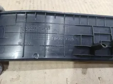 Накладка на порог Honda CR-V 2007 84212SWAA01ZB RE5 R20A2, задняя правая