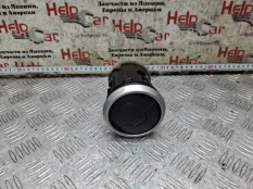Дефлектор Nissan Qashqai 2012 68760JD10A J10 MR20DE