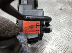 Педаль газа Nissan Qashqai 2012 18002BR06B J10 MR20DE