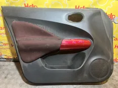 Обшивка двери Nissan Juke 2012 809011KK1B YF15 HR16DE, передняя левая