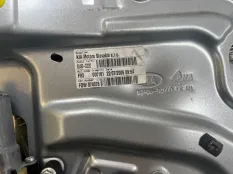 Стеклоподъемник Kia Sportage 2009 824041F010 JE D4EA, передний правый