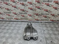 Кронштейн двигателя опорный Honda CR-V 2006 50827S7D010 RD8 K20A4