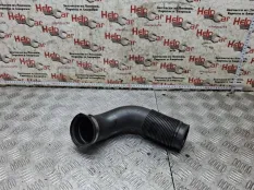 Патрубок воздушный Opel Astra J 2012 P10 A16XER