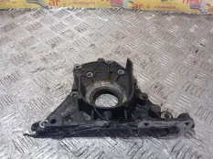 Передняя крышка двигателя Suzuki Grand Vitara 1134167JG0 TD44 F9QB