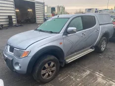 Генератор Mitsubishi L200 2006 1800A007 KB4T 4D56U